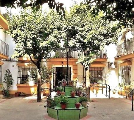 Roberta'S Guest House Sevilla Exteriör bild